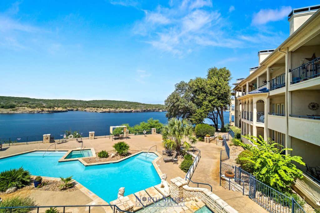 UNIT 1225 on Lake Travis