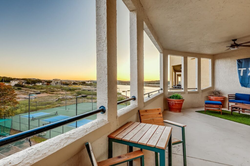 Villa 3113 - 2 Bed / 2 Bath - All Amenities